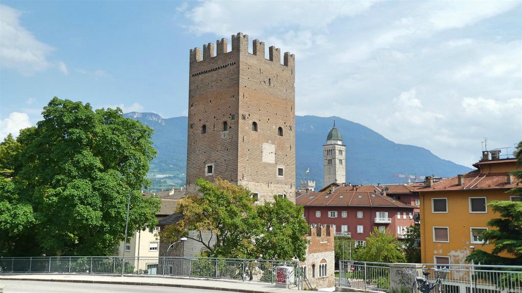 TRENTO - de Vanga-toren