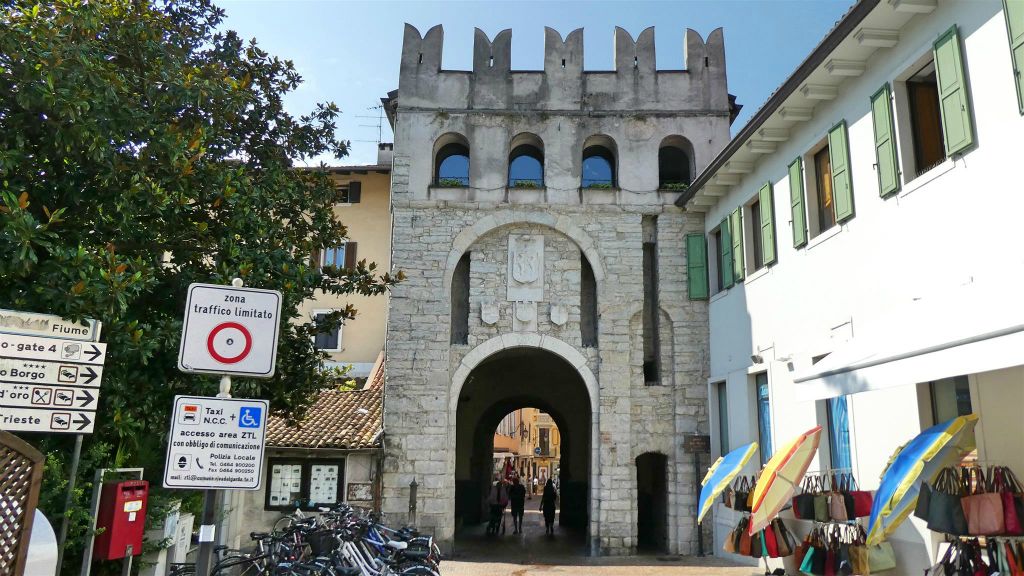 RIVA DEL GARDA - de stadspoort San Marco