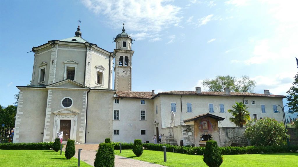 RIVA DEL GARDA - de kerk van de Inviolata