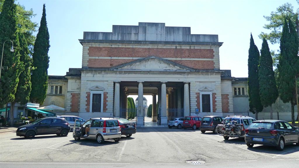 VERONA - de nieuwe begraafplaats van Verona