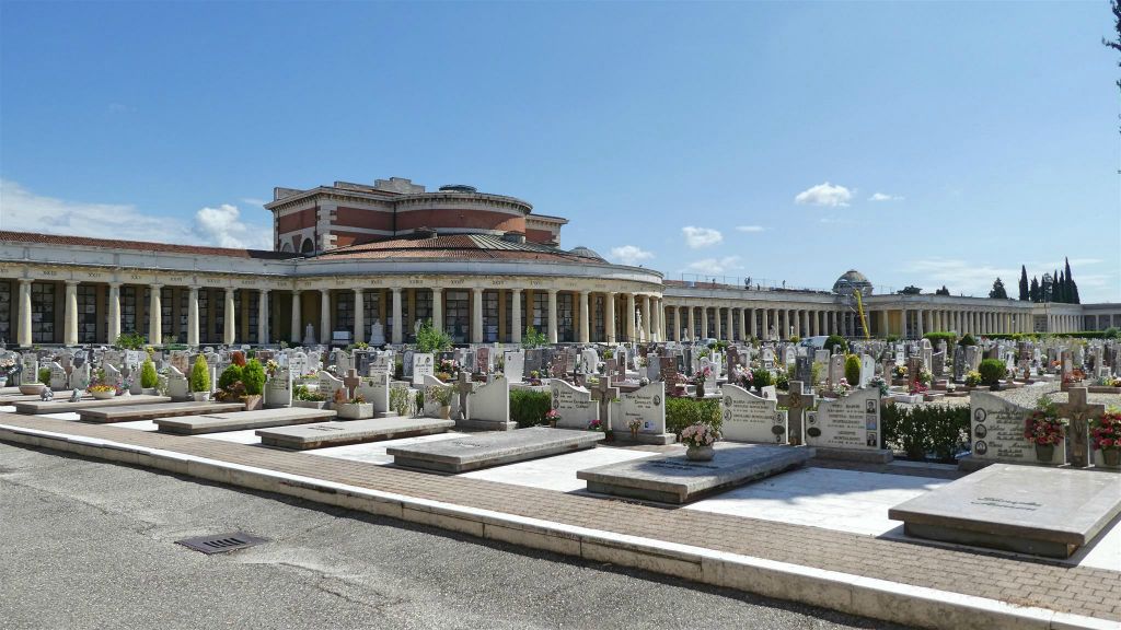 VERONA - de nieuwe begraafplaats van Verona