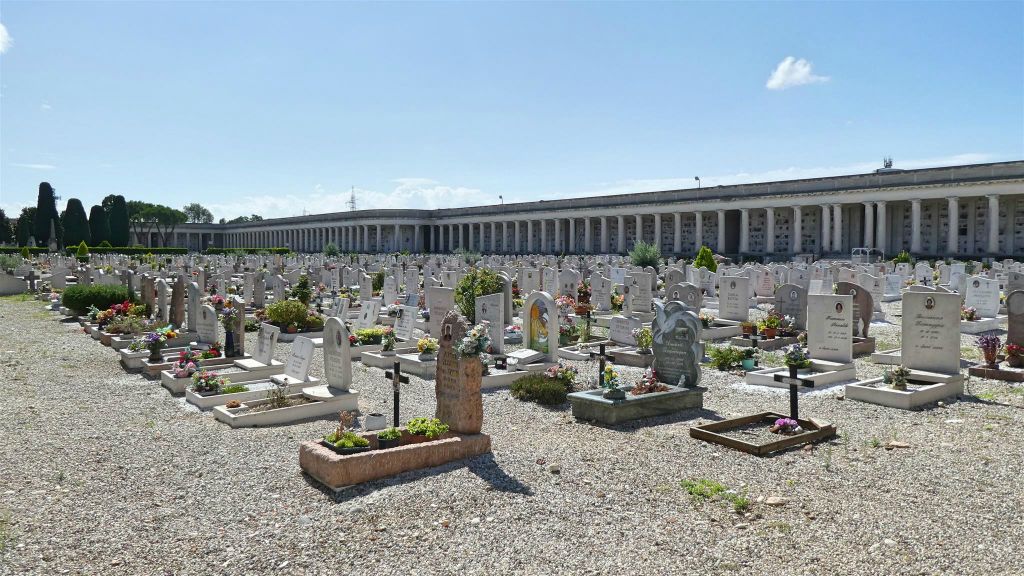 VERONA - de nieuwe begraafplaats van Verona