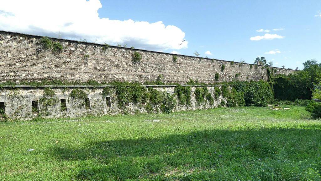 VERONA - een muur van het Maddalene bastion