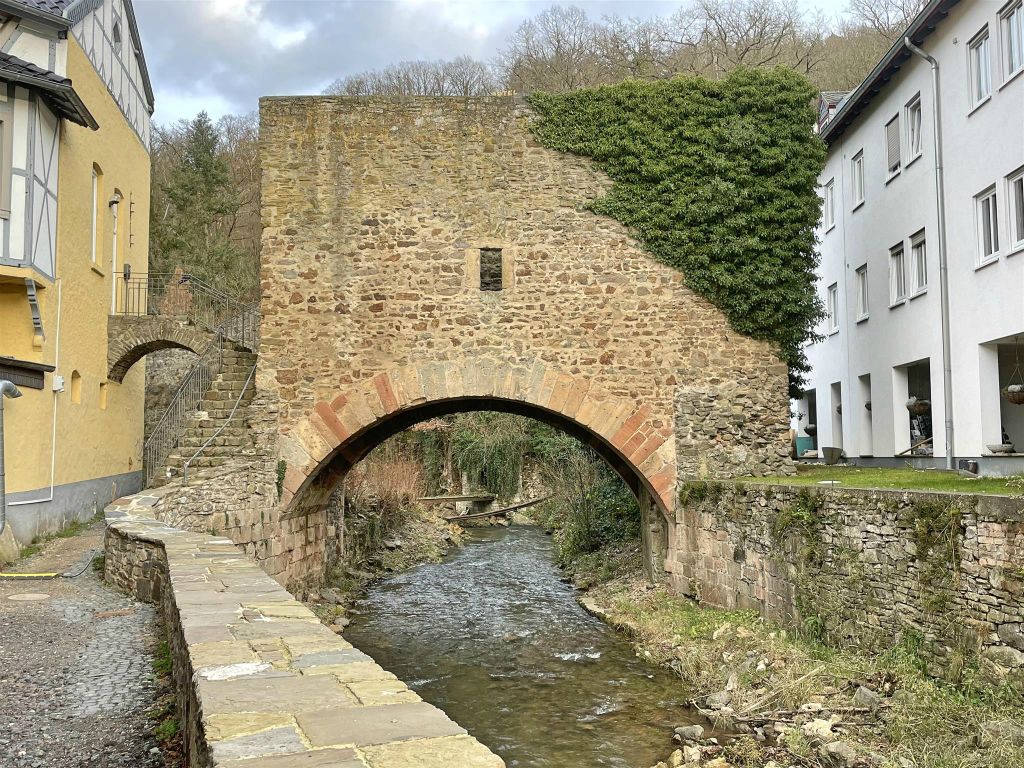 BAD MÜNSTEREIFEL - de Alte Schloßpforte