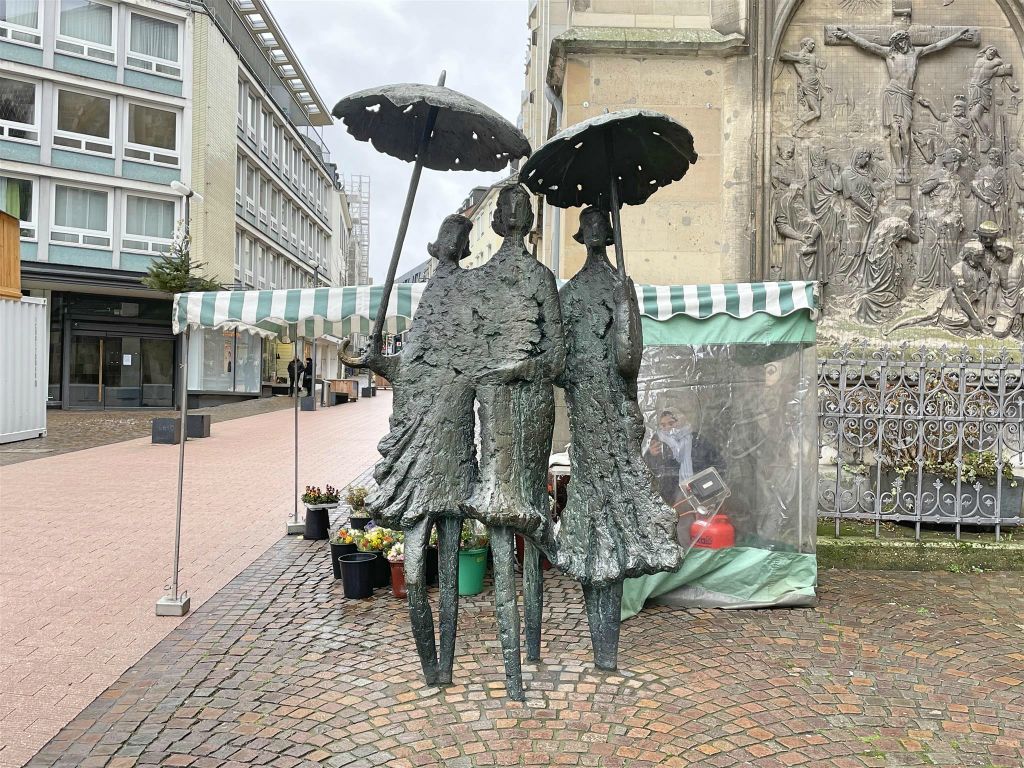 AACHEN - het kunstwerk Aachener Wetter