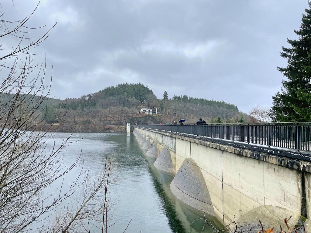 HELLENTHAL - de stuwdam Oleftalsperre