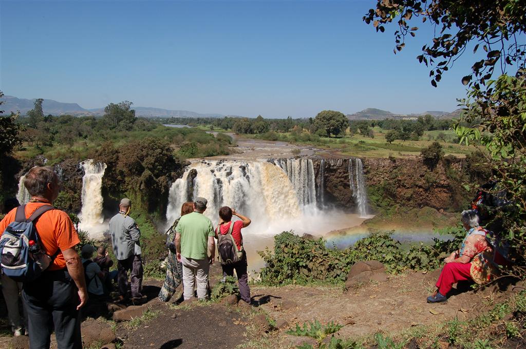 BAHIR DAR -> GONDAR - groepsgenoten en Carlos bij de watervallen van de Blauwe Nijl