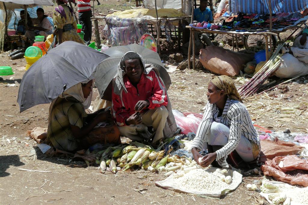 BAHIR DAR -> GONDAR - mais op een lokale markt