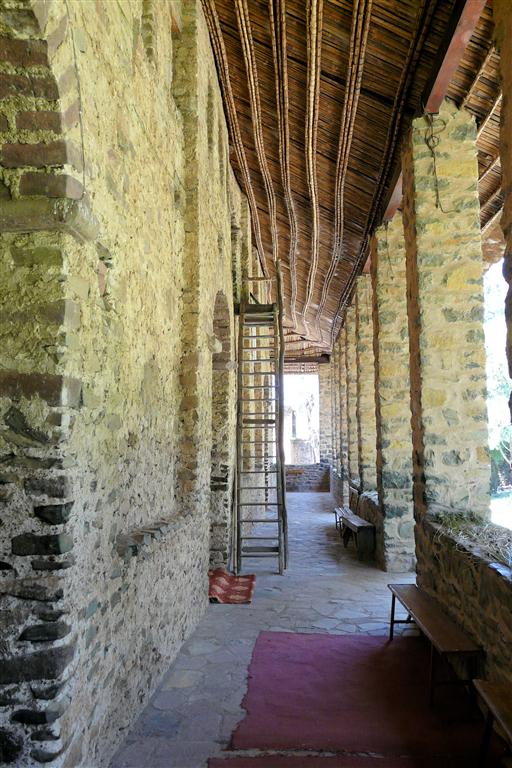 GONDAR - een gang bij de Debre Birhan Selassie kerk