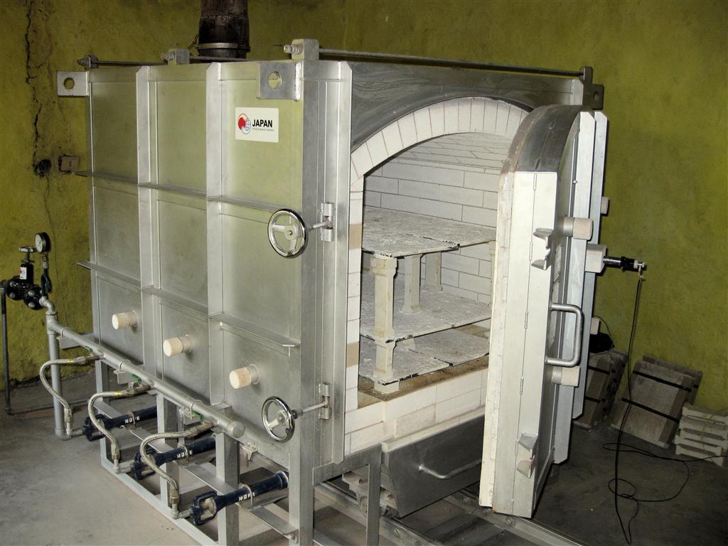 GONDAR -> DEBARK - de gasoven bij het Ploughshare women's craft training center