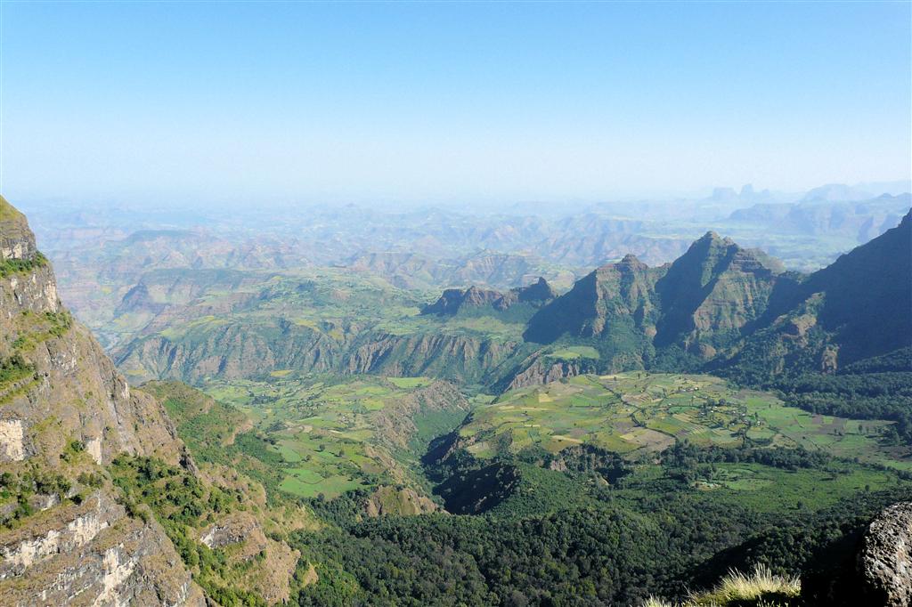 DEBARK (Simien Nationaal Park) - het uitzicht tijdens onze wandeling
