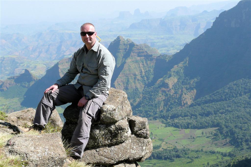 DEBARK (Simien Nationaal Park) - Carlos op een rots