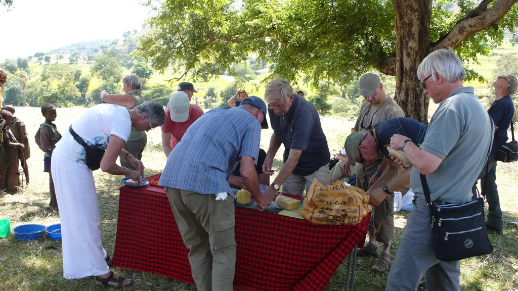 DEBARK -> AKSUM - het eten klaarmaken voor onze picknick