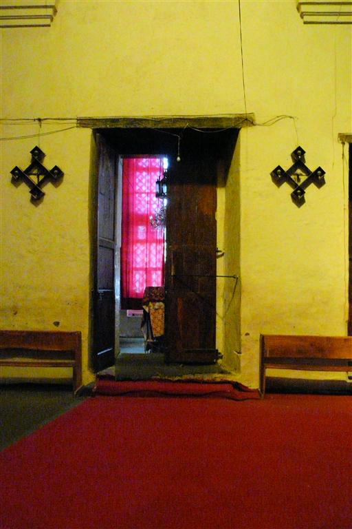AKSUM - een deuropening in de oude Saint Mary of Zion kerk