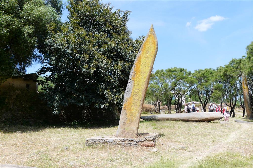 AKSUM - een stele bij de Enda Iyesus kerk
