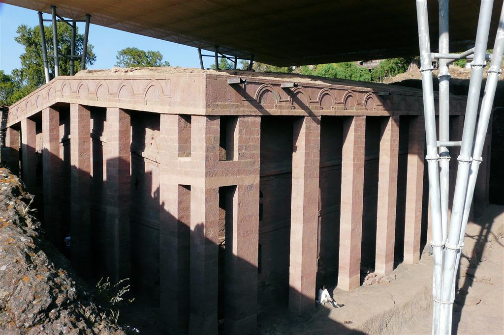 LALIBELA - de Bete Medhane Alem rotskerk
