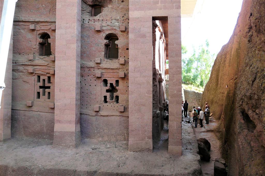 LALIBELA - de Bete Medhane Alem rotskerk