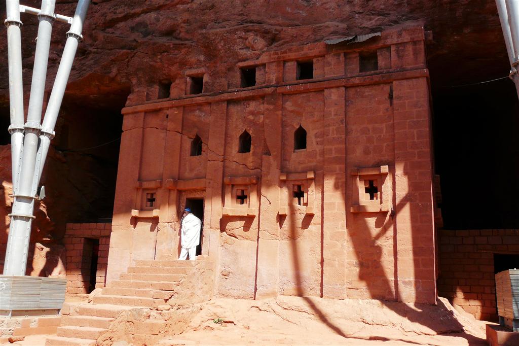 LALIBELA - de Bete Abba Libanos rotskerk
