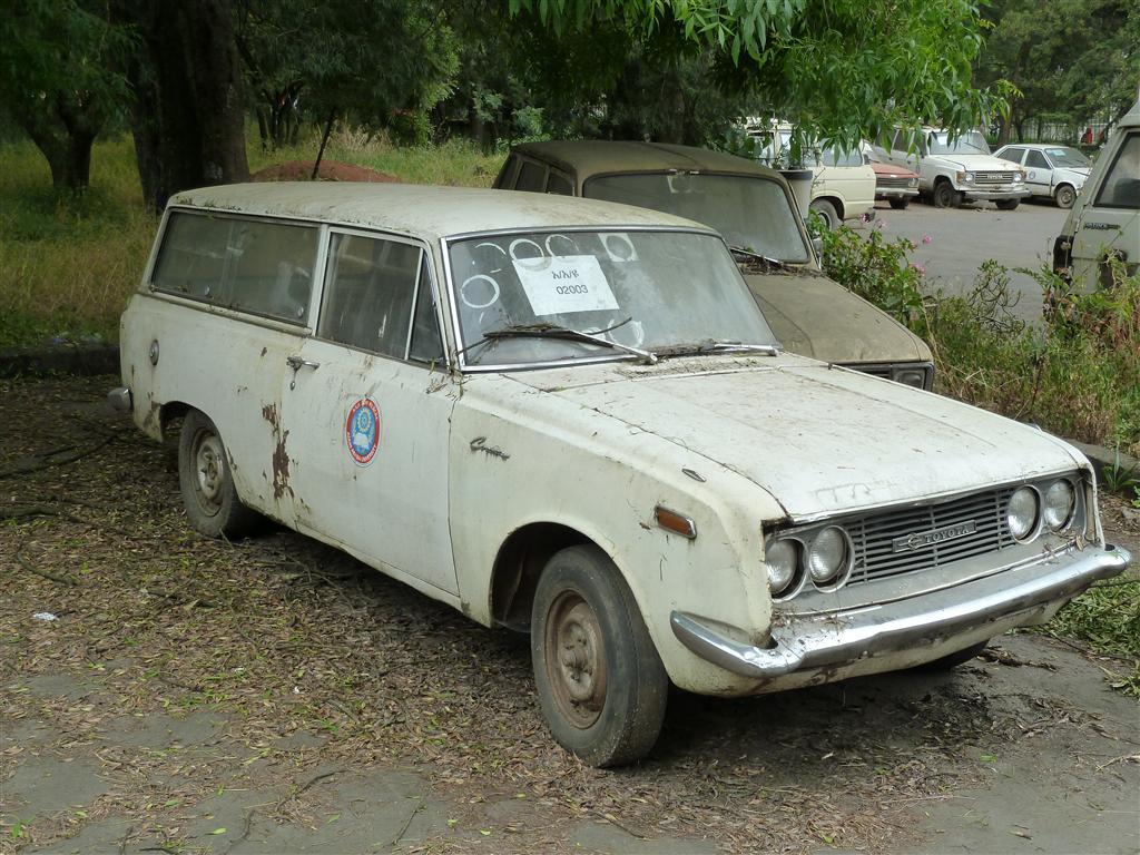 ADDIS ABEBA - een Toyota Corona