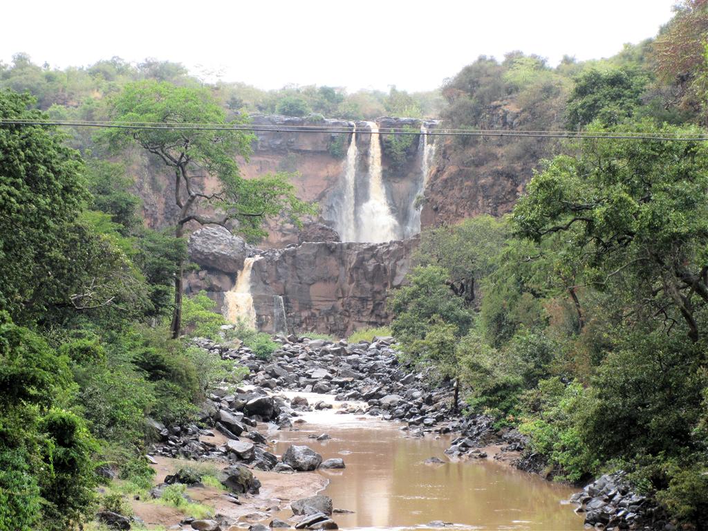 ADDIS ABEBA -> ARBA MINCH - een waterval