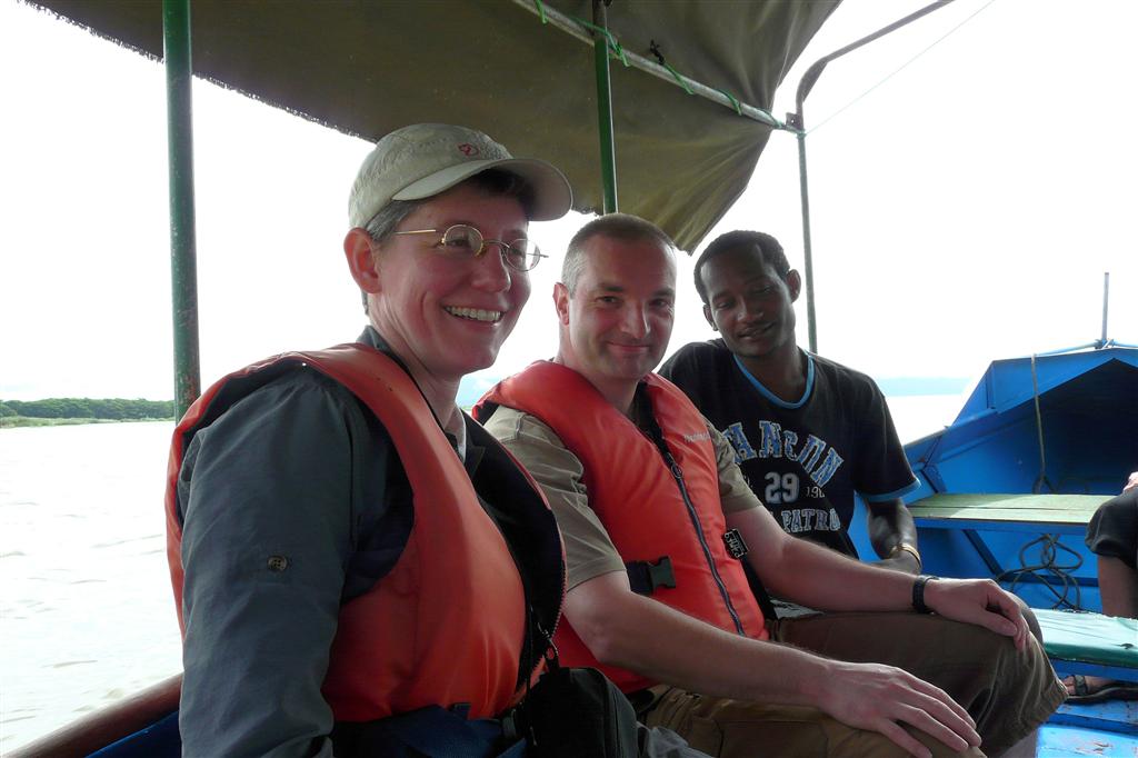 ARBA MINCH (Chamo meer) - Ideke, Carlos en de gids in een boot
