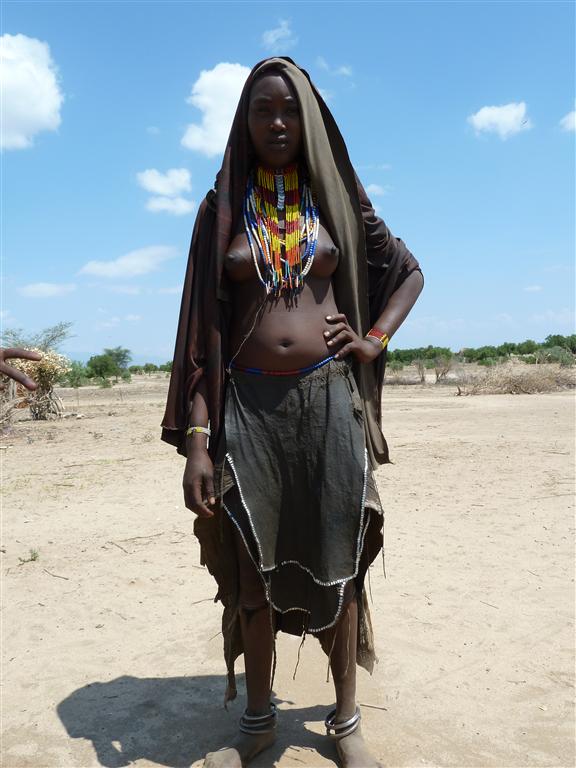 TURMI -> YABELO - een vrouw van de Arbore stam
