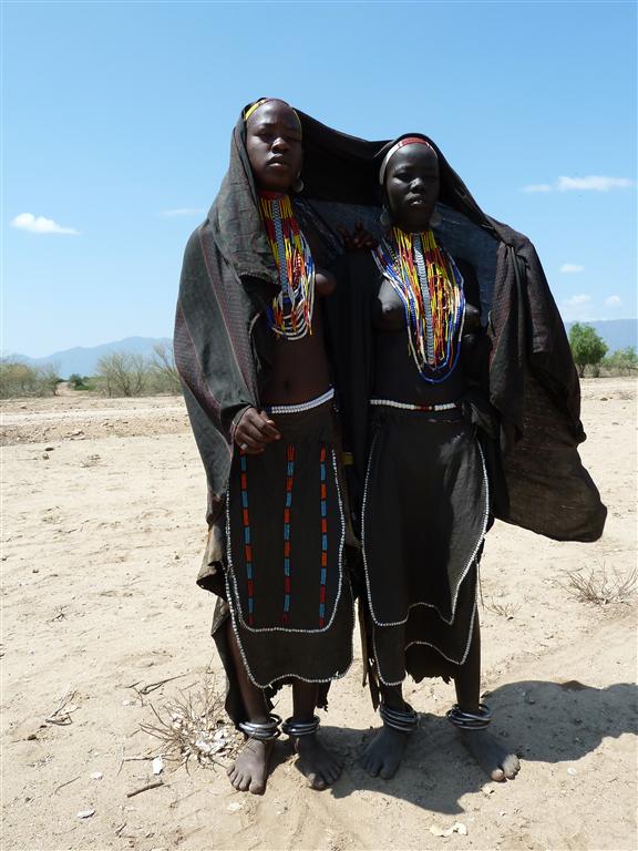 TURMI -> YABELO - twee vrouwen van de Arbore stam