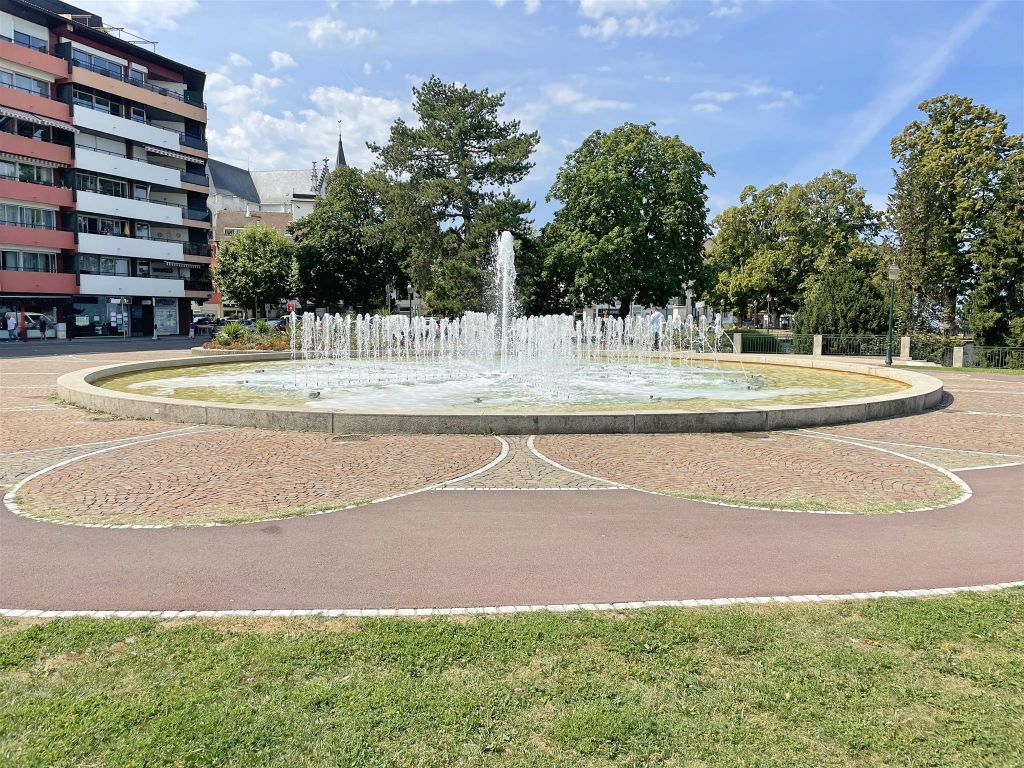 THONON-LES-BAINS - een fontein in het Belvédère park