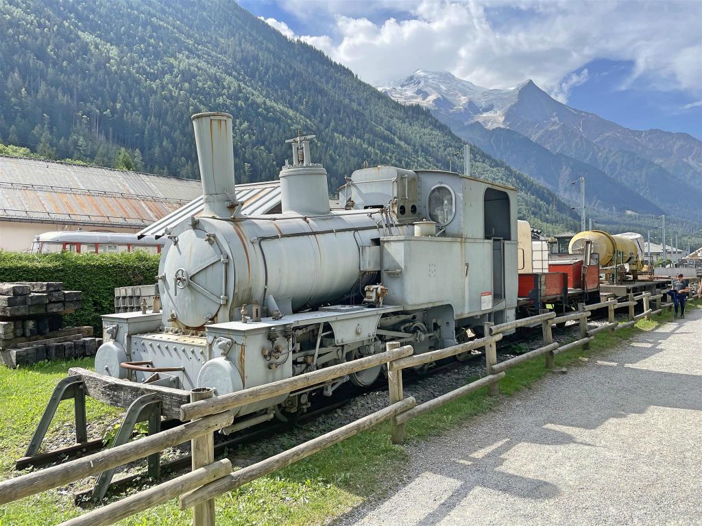 CHAMONIX - de oude stoomlocomotief nummer 7 uit 1927