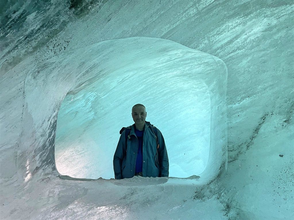 CHAMONIX - Carlos in de ijsgrot Mer de Glace