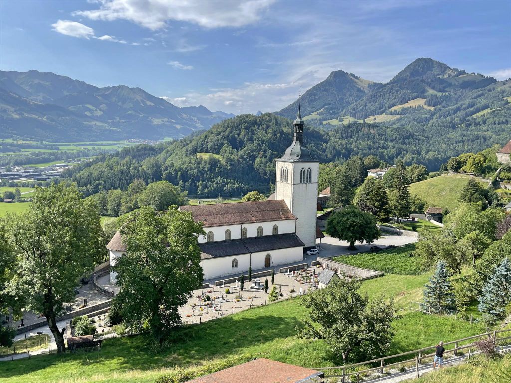 GRUYÈRES - de kerk van St. Théodule