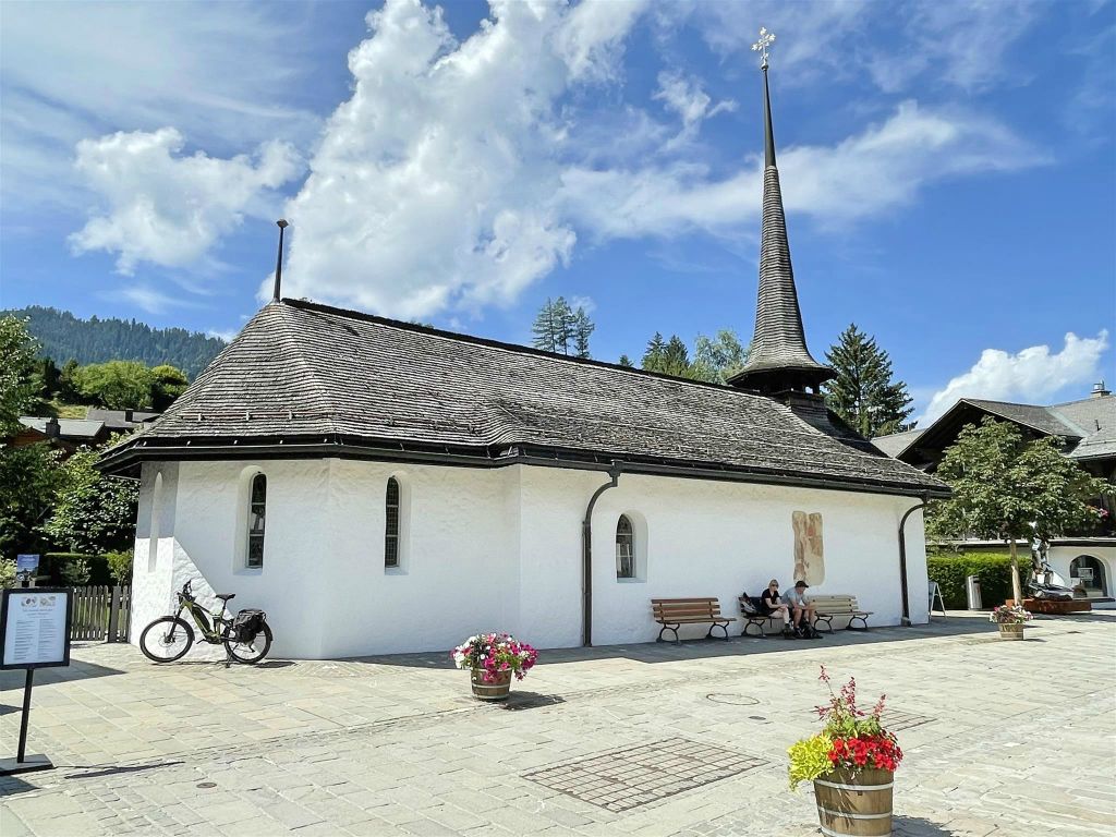 GSTAAD - de St. Niklauskapel