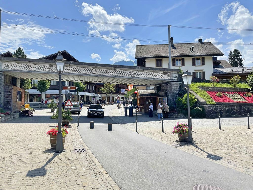 GSTAAD - een spoorwegbrug