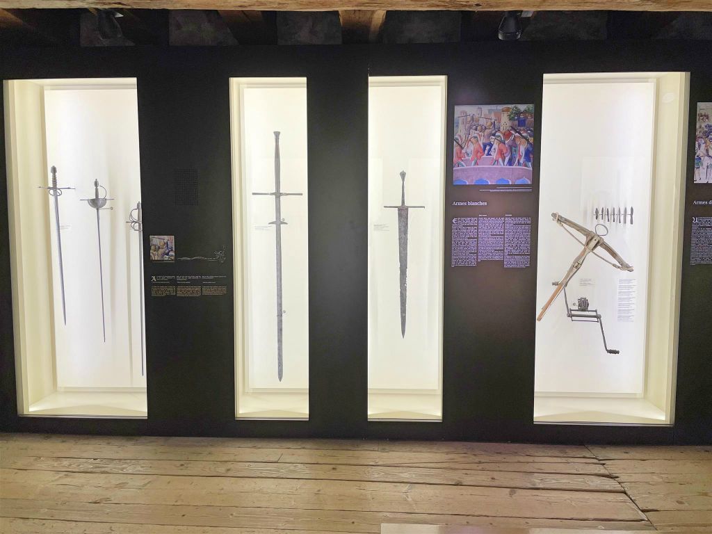 VEYTAUX - enkele wapens in het kasteel van Chillon