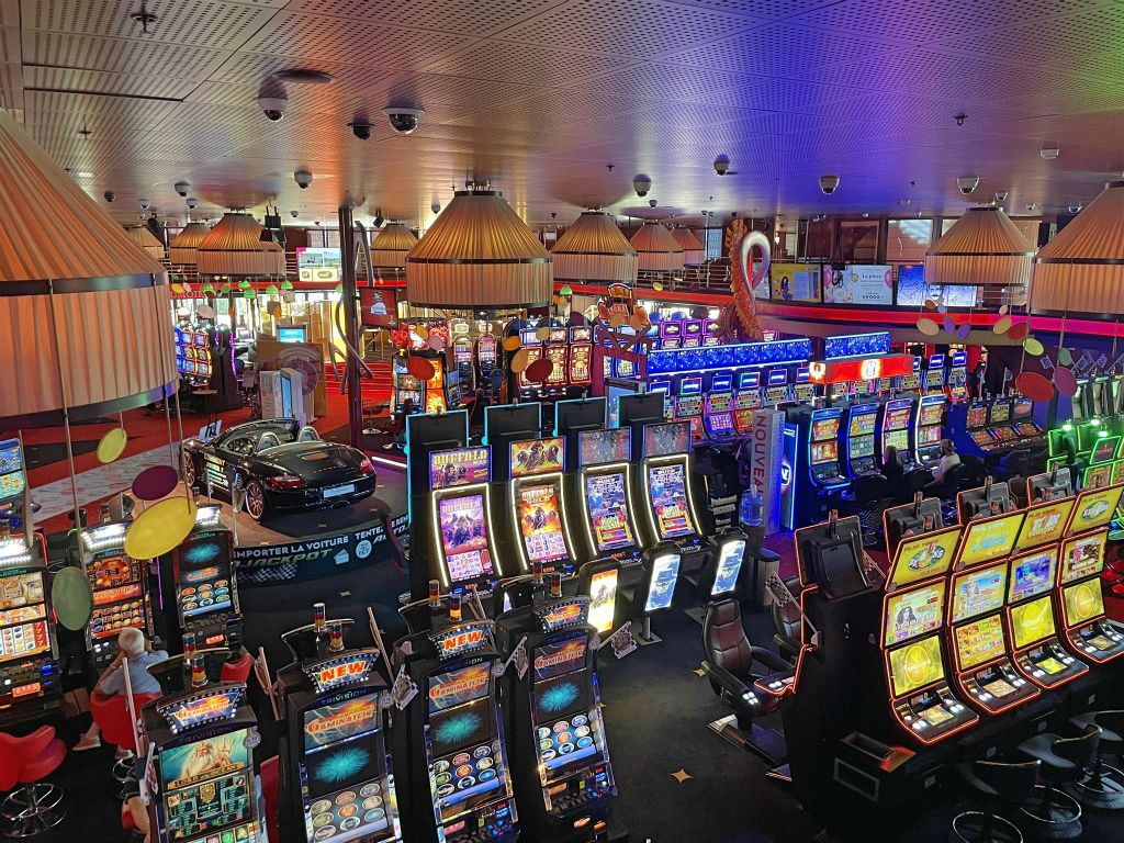 MONTREUX - binnen in het Montreux casino