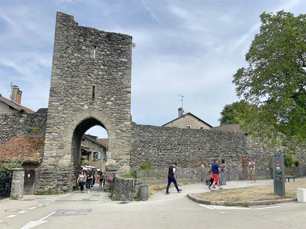 YVOIRE - de poort van Nernier