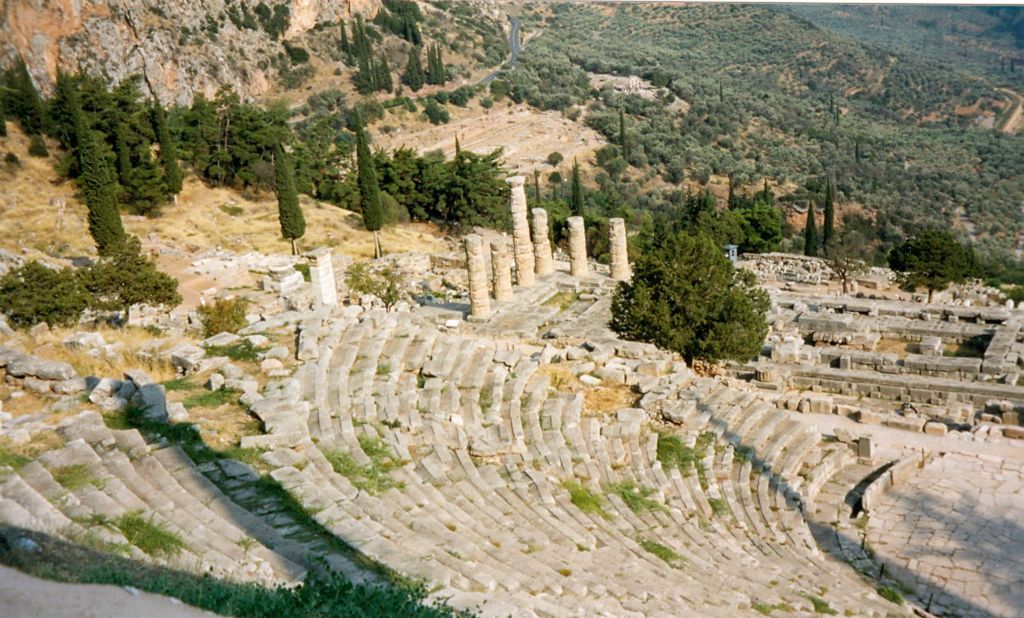 DELPHI - het heiligdom rond het orakel van Apollon