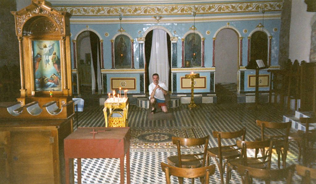 METHONI - Carlos in de kerk van het paleis van koning Nestor