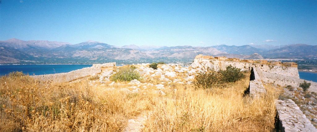 NAFPLION - het uitzicht vanaf een oud kasteel
