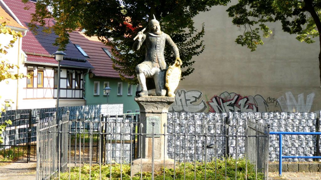 EISLEBEN - het standbeeld "Kamerad Martin"