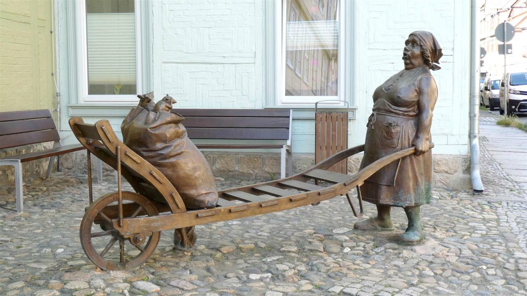 QUEDLINBURG - een standbeeld