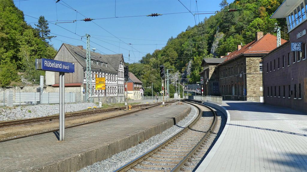 RÜBELAND - het treinstation