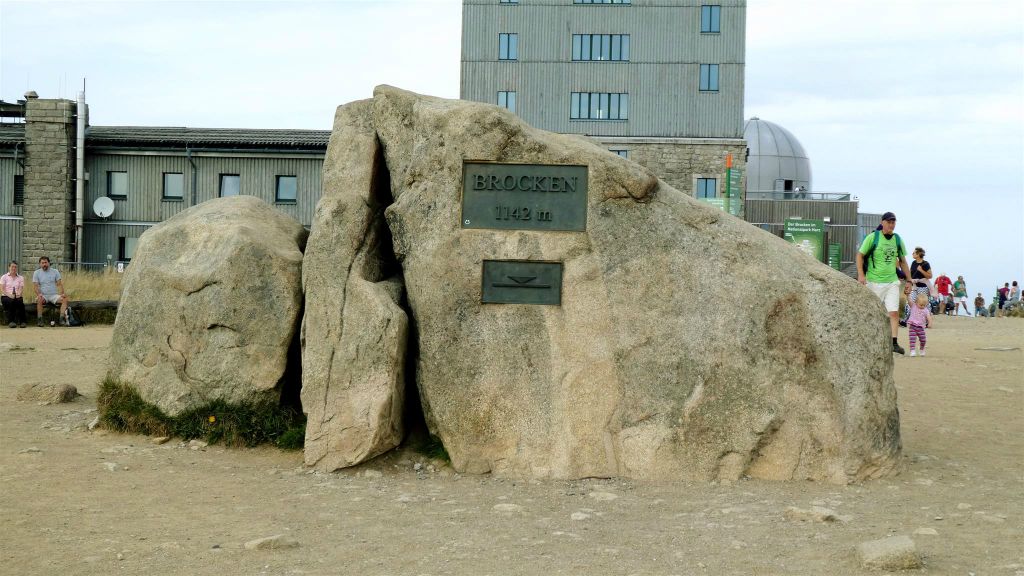 BROCKEN - een markering van het hoogste punt