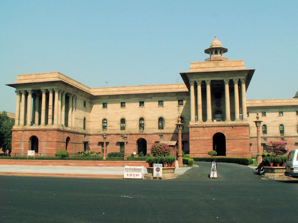 INDIA - DELHI - het secretariaat gebouw bij het parlement house