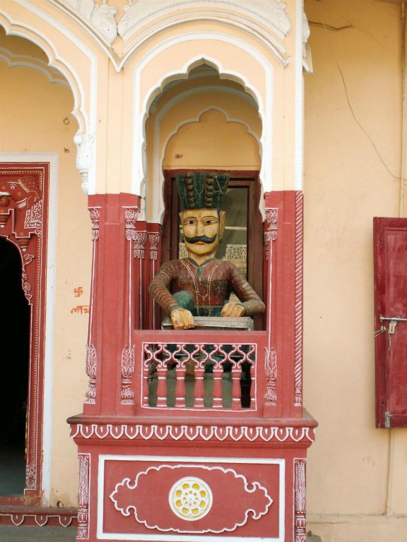 INDIA - JAIPUR - een beeld bij The City Palace
