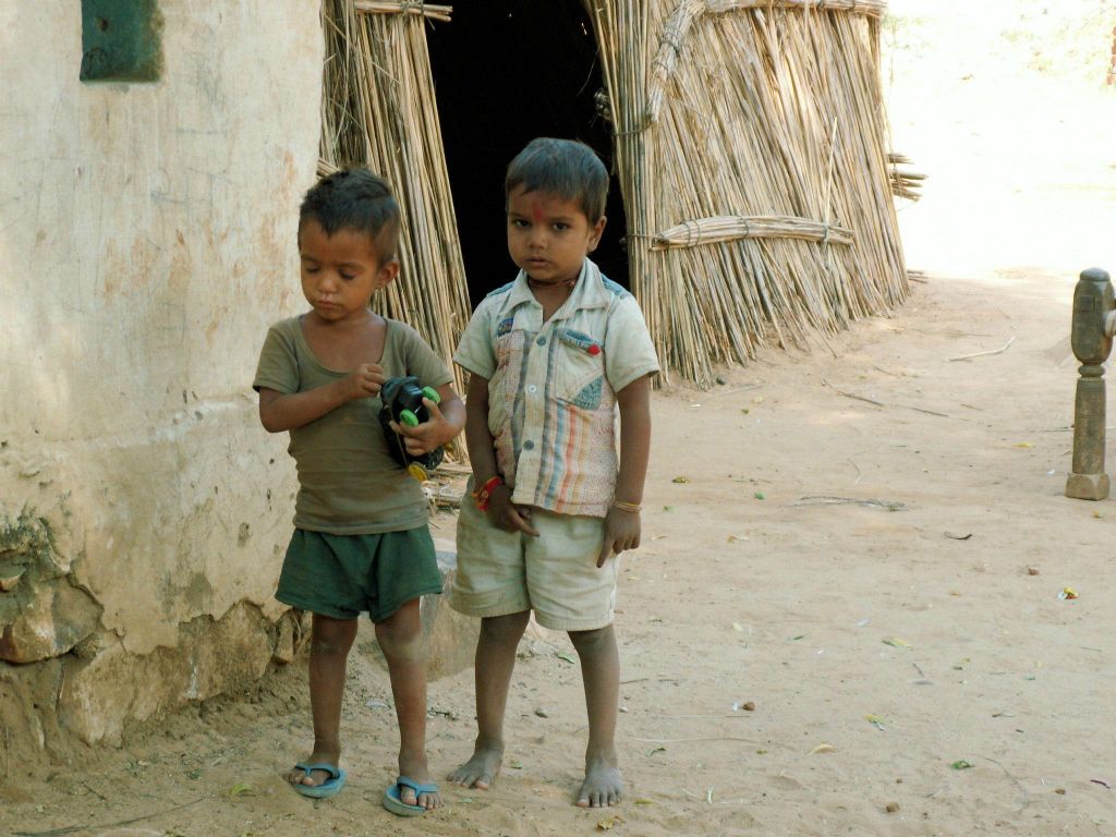 INDIA - JAIPUR - twee kinderen