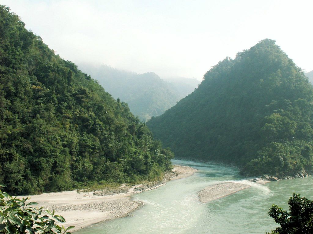NEPAL - CHITWAN NP -> POKHARA - een rivier onderweg