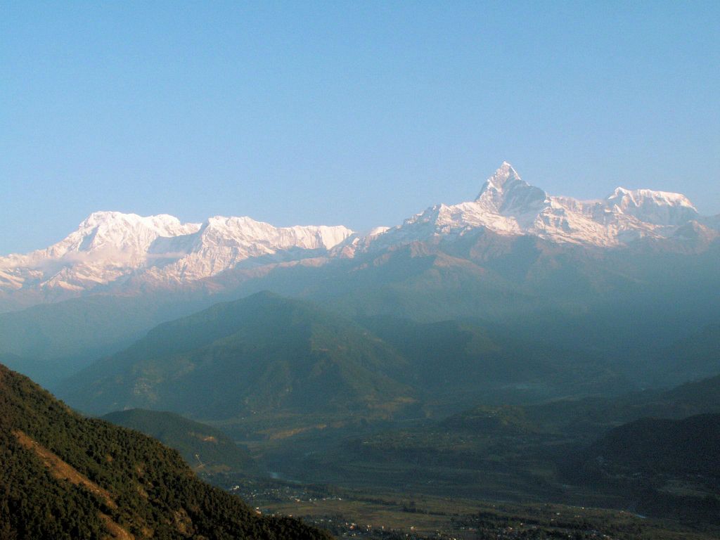 NEPAL - POKHARA - het uitzicht op de Himalaya bij Sarangkot