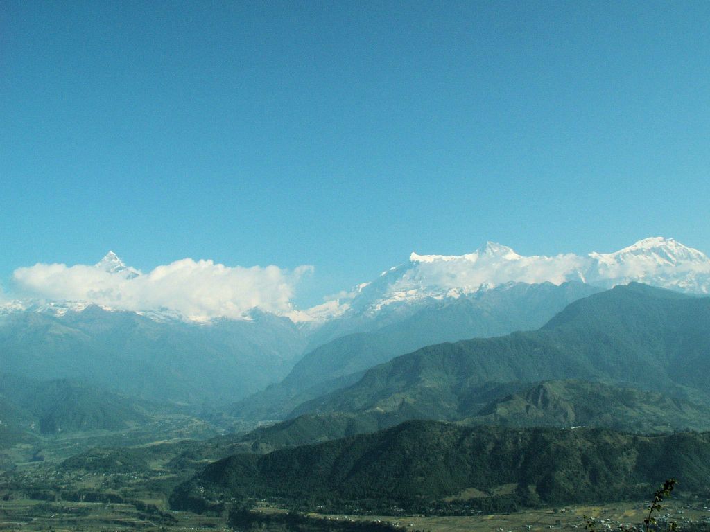 NEPAL - POKHARA - het uitzicht op Himalaya bij Sarangko