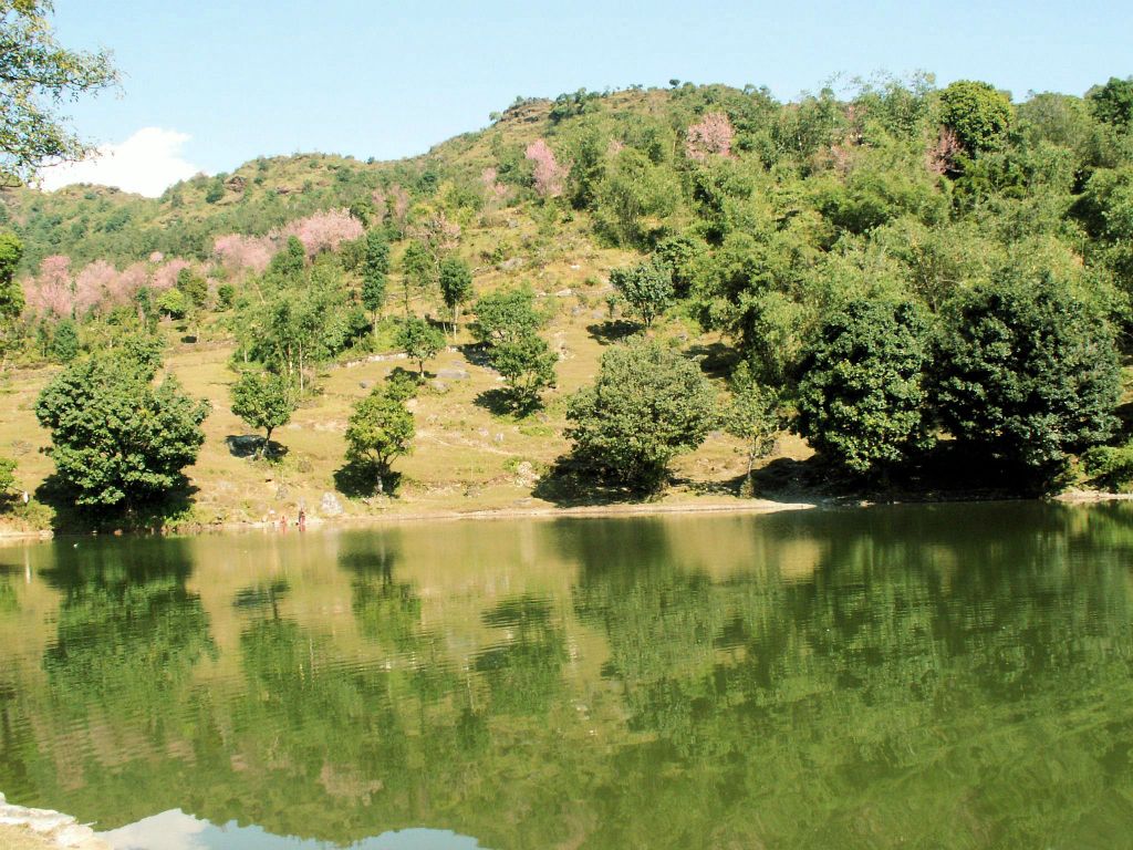 NEPAL - POKHARA - een meer